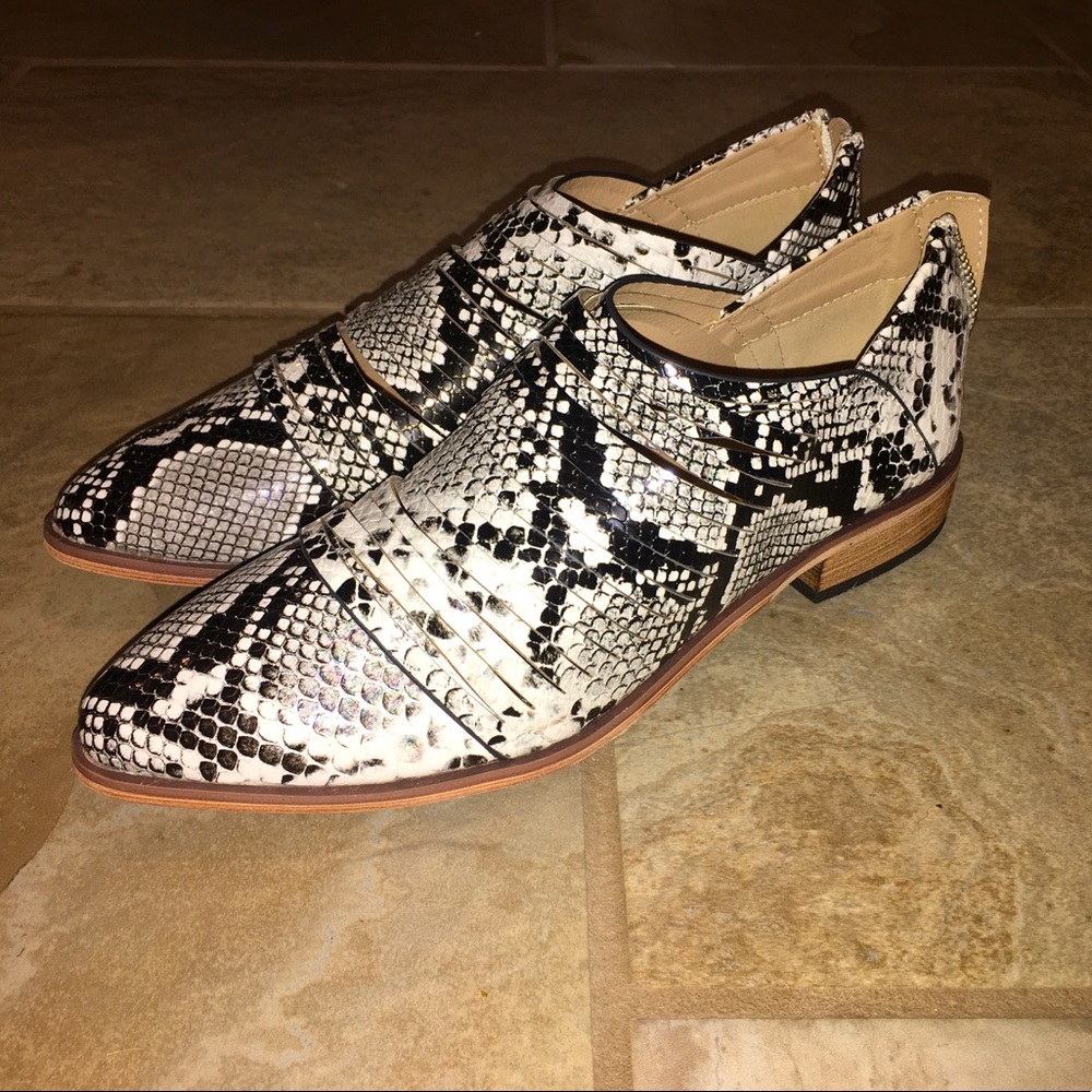 A Rider Girl Snake Skin shoes LIKE NEW